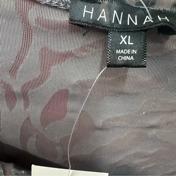 Hannah Women's Black and Gray Abstract Long Sleeve Top - Picture 2 of 2